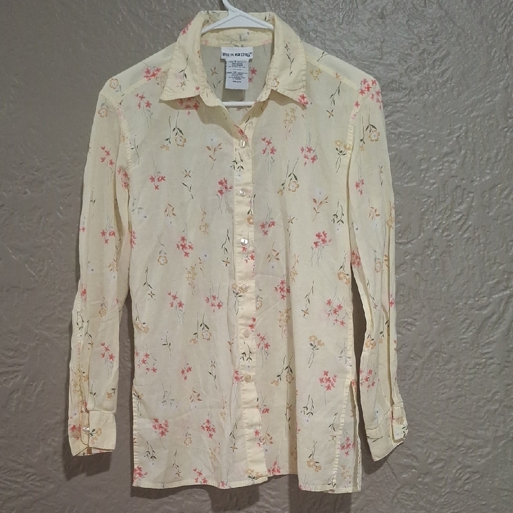 White Stag Wome's Cream and Pink Floral Button Down Shirt Size S